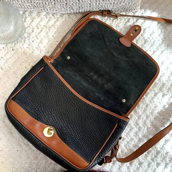 Vintage Dooney & Bourke Carrier Crossbody Bag (Navy/Tan) - Picture 8 of 15